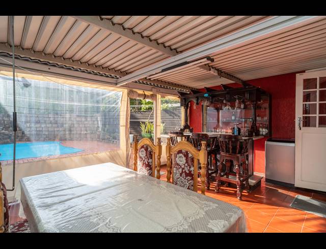 3 BEDROOM APARTMENT FOR SALE IN GLEN HILLS